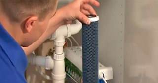 Установка угольных фильтров для воды и вытяжки от 3708 рублей в Черногорске